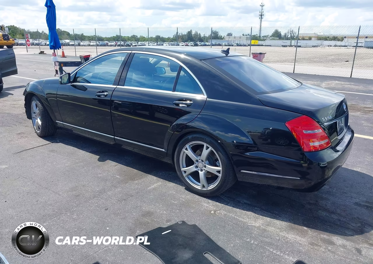 2013 Mercedes-Benz S 550 VIN:WDDNG7DBXDA526079 - 3