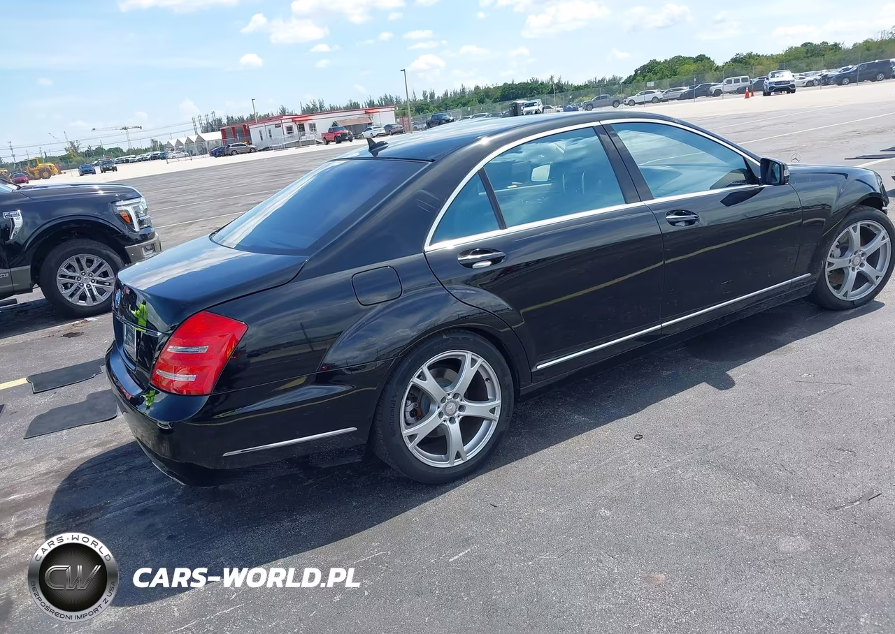 2013 Mercedes-Benz S 550 VIN:WDDNG7DBXDA526079 - 4