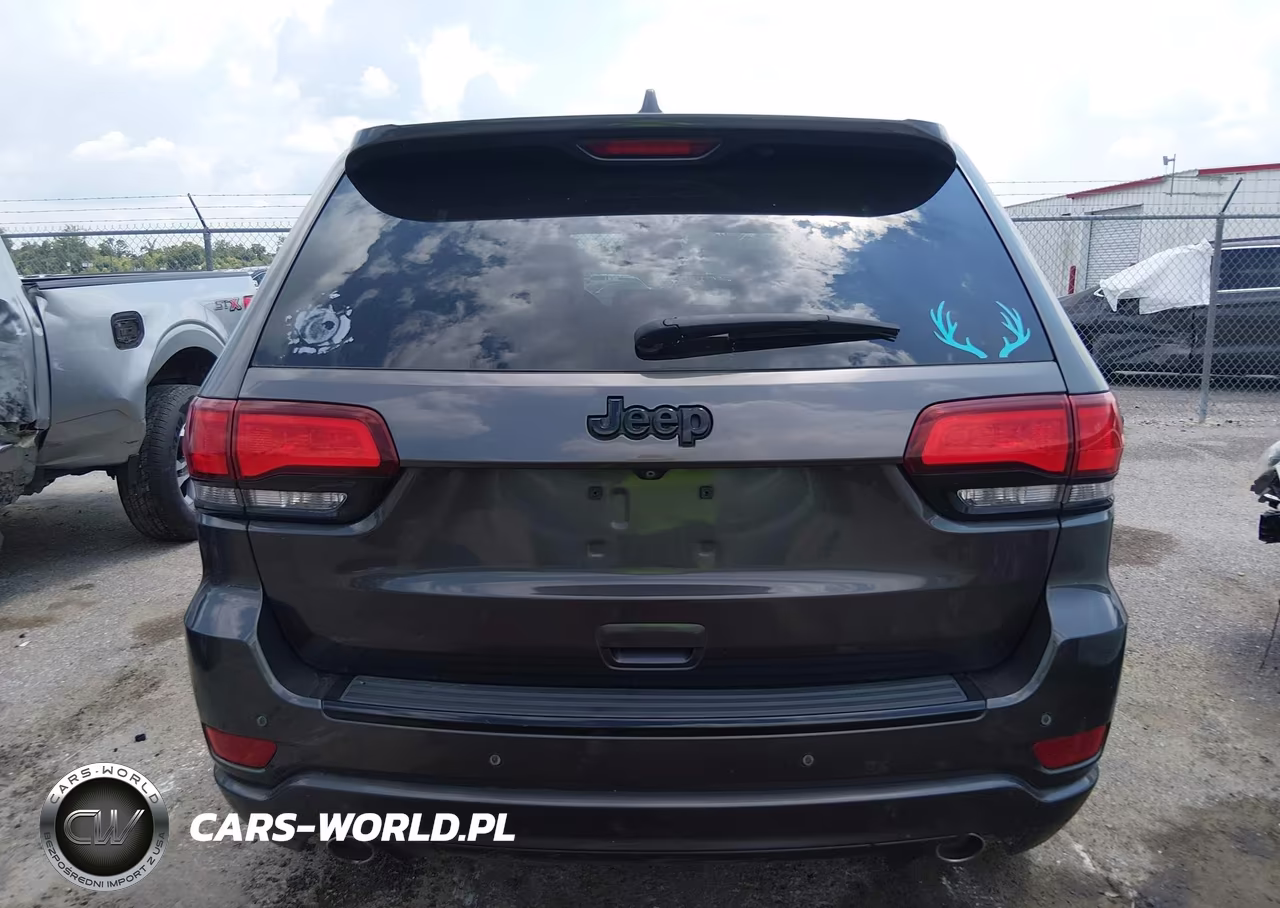 2015 Jeep Grand Cherokee Altitude VIN:1C4RJEAGXFC220329 - 16