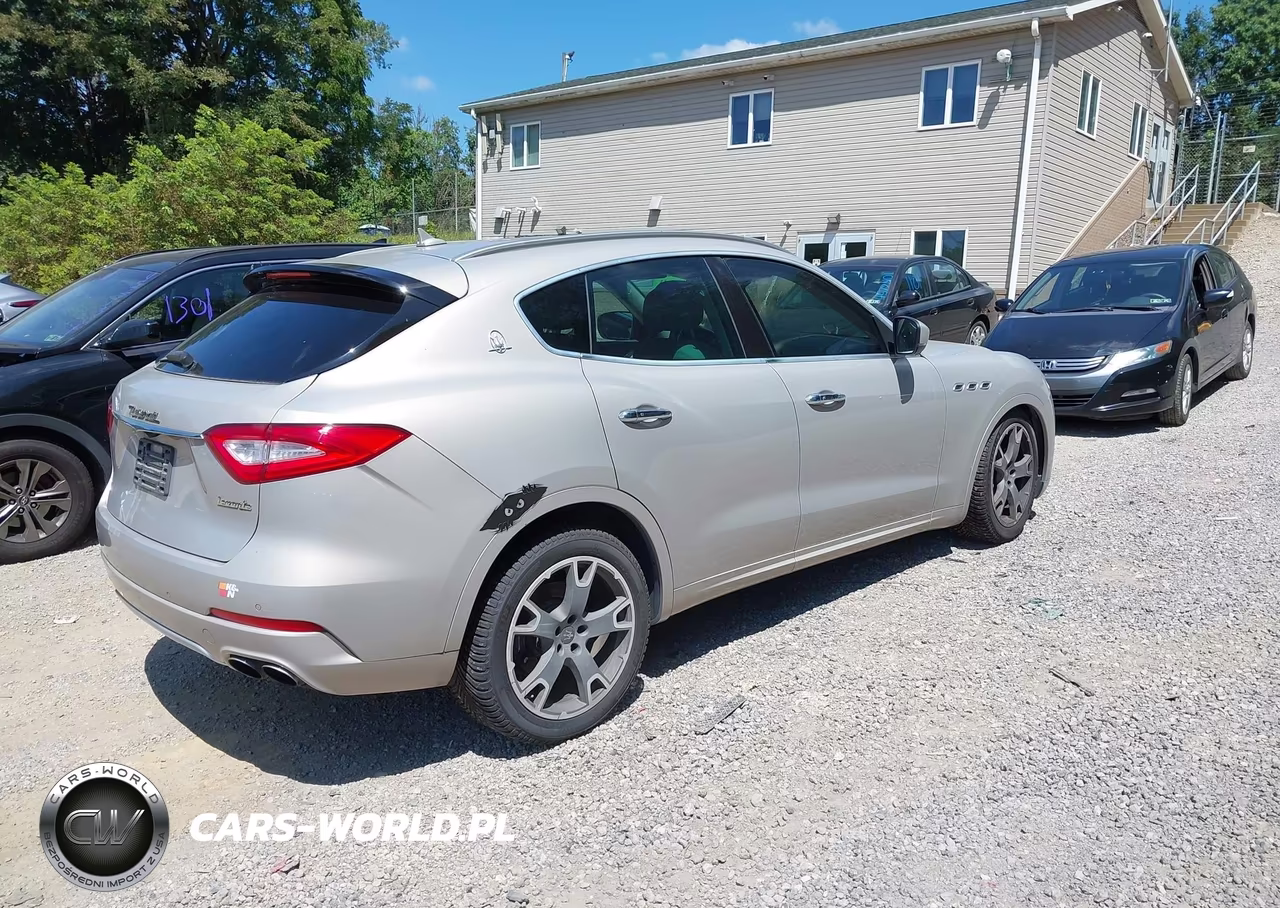 2017 Maserati Levante VIN:ZN661XULXHX199354 - 4