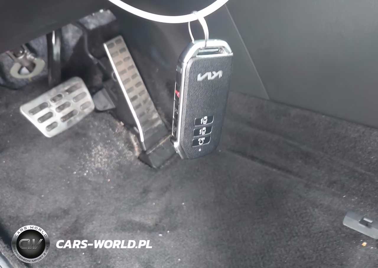 2025 Kia Sportage Plug-In Hybrid X-Line Prestige VIN:KNDPZDDH1S7229437 - 11