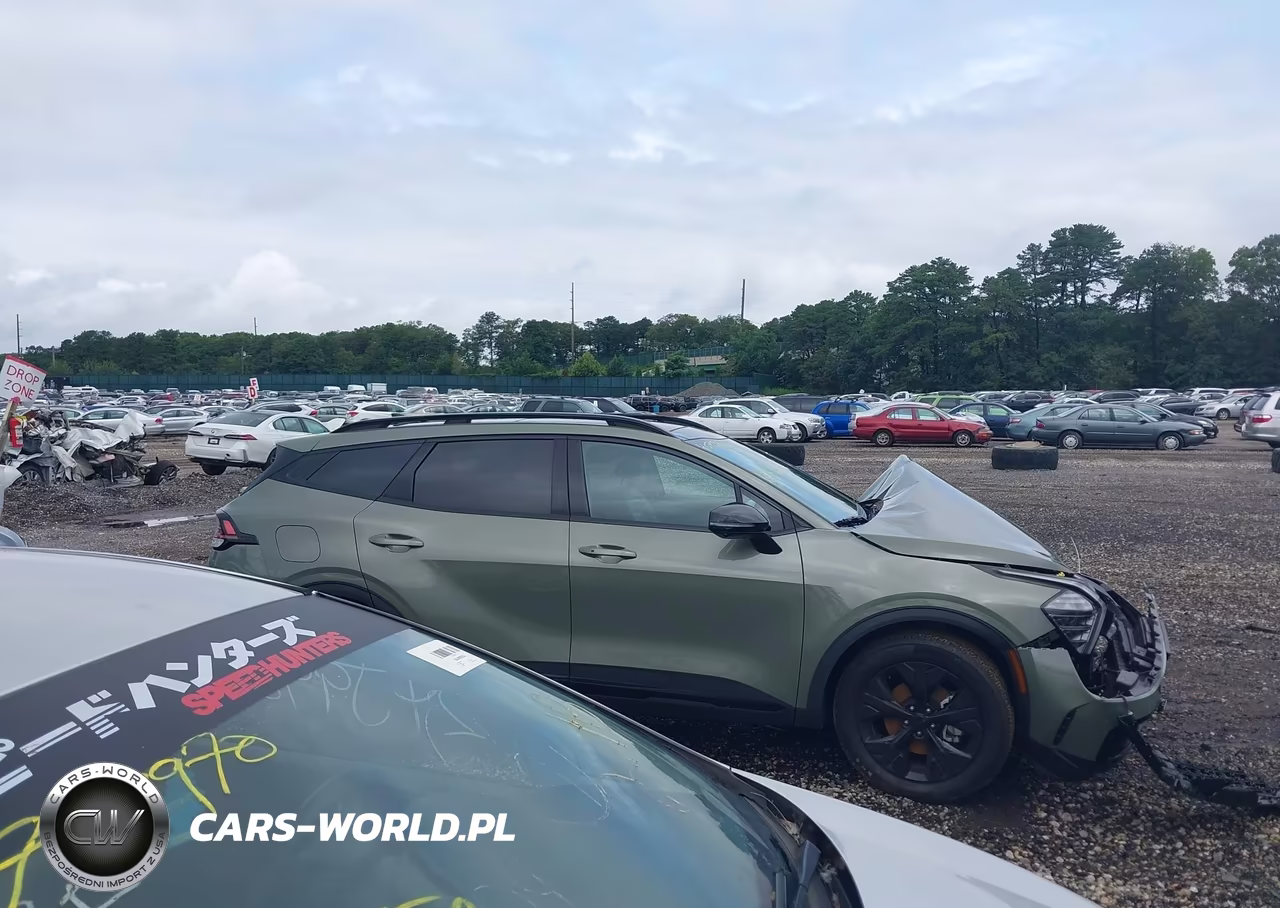 2025 Kia Sportage Plug-In Hybrid X-Line Prestige VIN:KNDPZDDH1S7229437 - 13