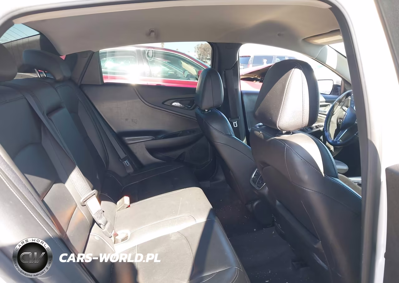 2018 Chevrolet Malibu Lt VIN:1G1ZD5STXJF157154 - 8