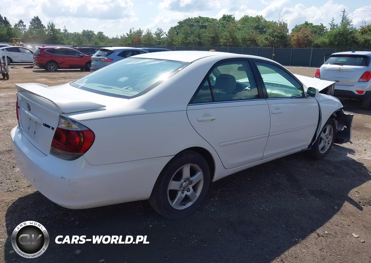 2005 Toyota Camry Se VIN:4T1BE32K75U435314 - 4