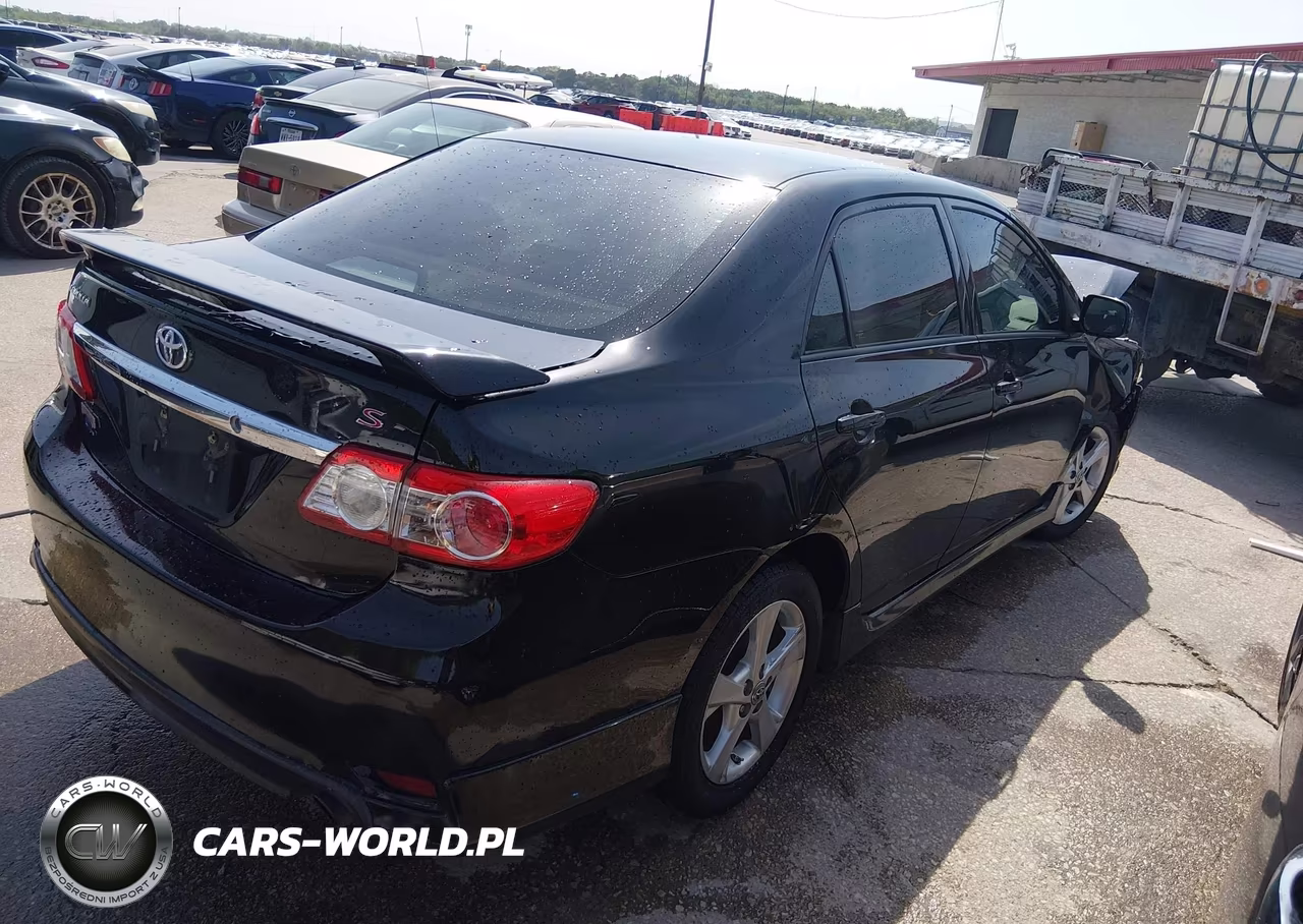 2013 Toyota Corolla S VIN:5YFBU4EE5DP108828 - 4