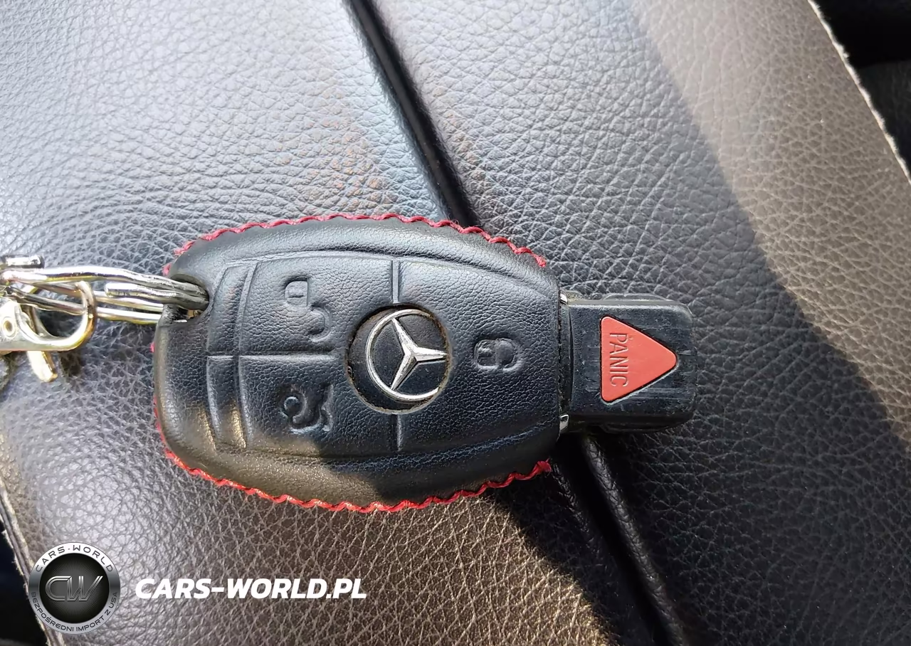 2016 Mercedes-Benz C 300 Sport 4Matic VIN:55SWF4KB0GU135777 - 11