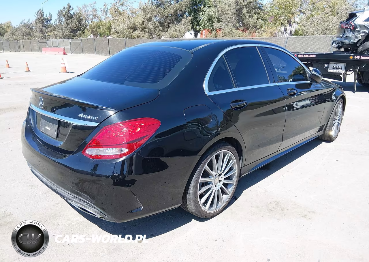 2016 Mercedes-Benz C 300 Sport 4Matic VIN:55SWF4KB0GU135777 - 4