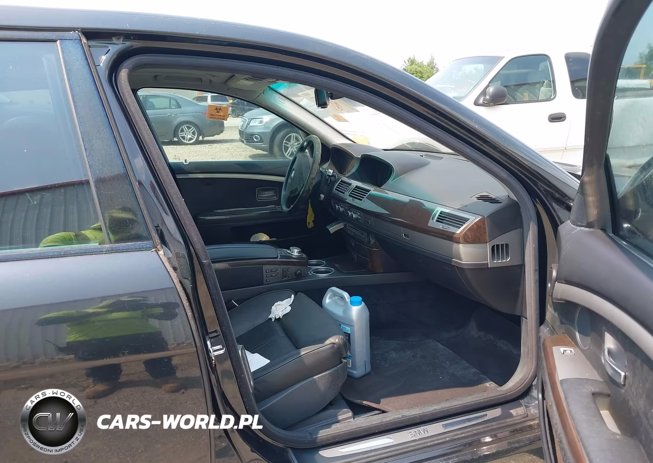 2007 BMW 750Li VIN:WBAHN83567DT67933 - 5