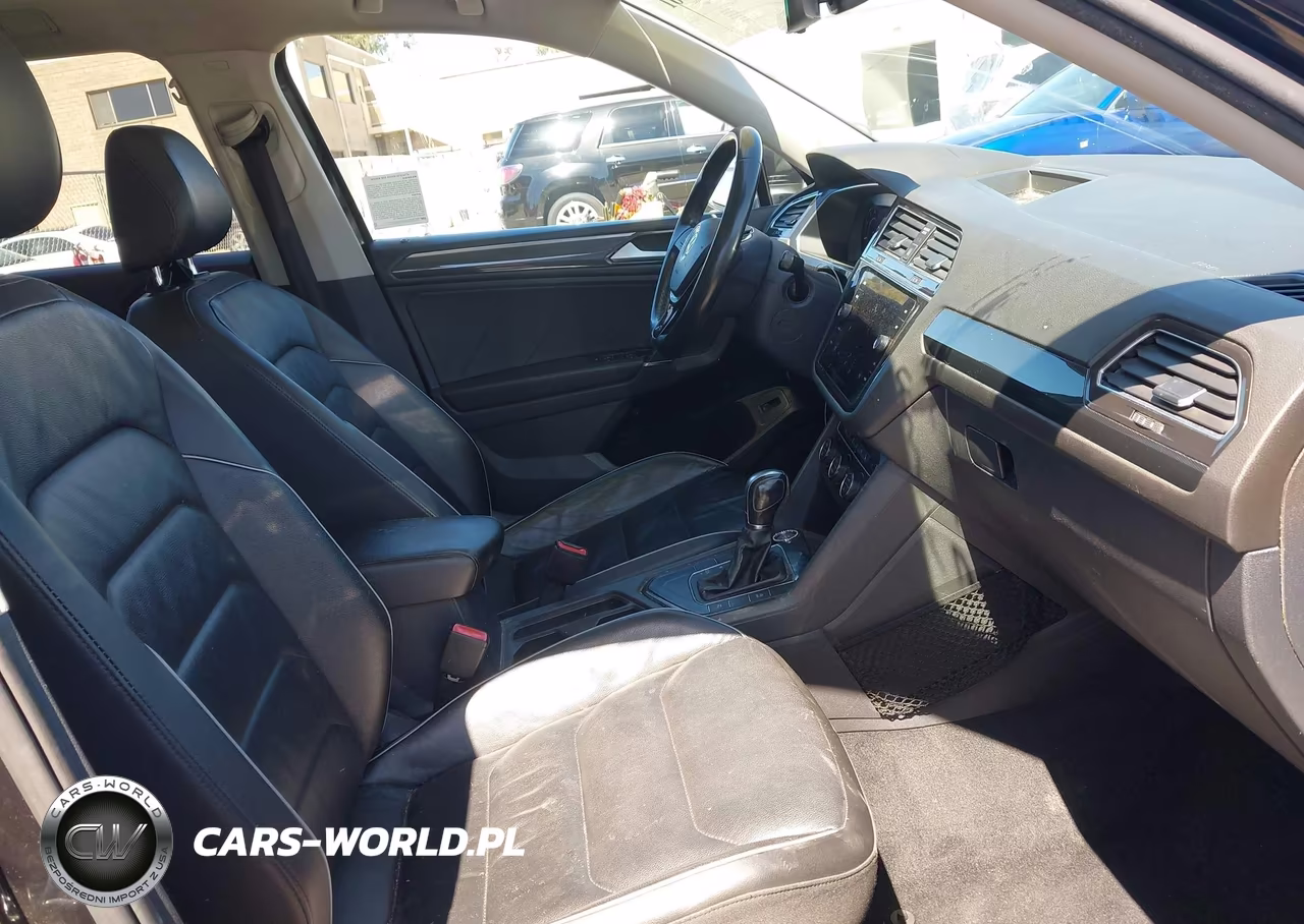 2018 Volkswagen Tiguan 2.0T Sel Premium VIN:3VV5B7AXXJM174226 - 5