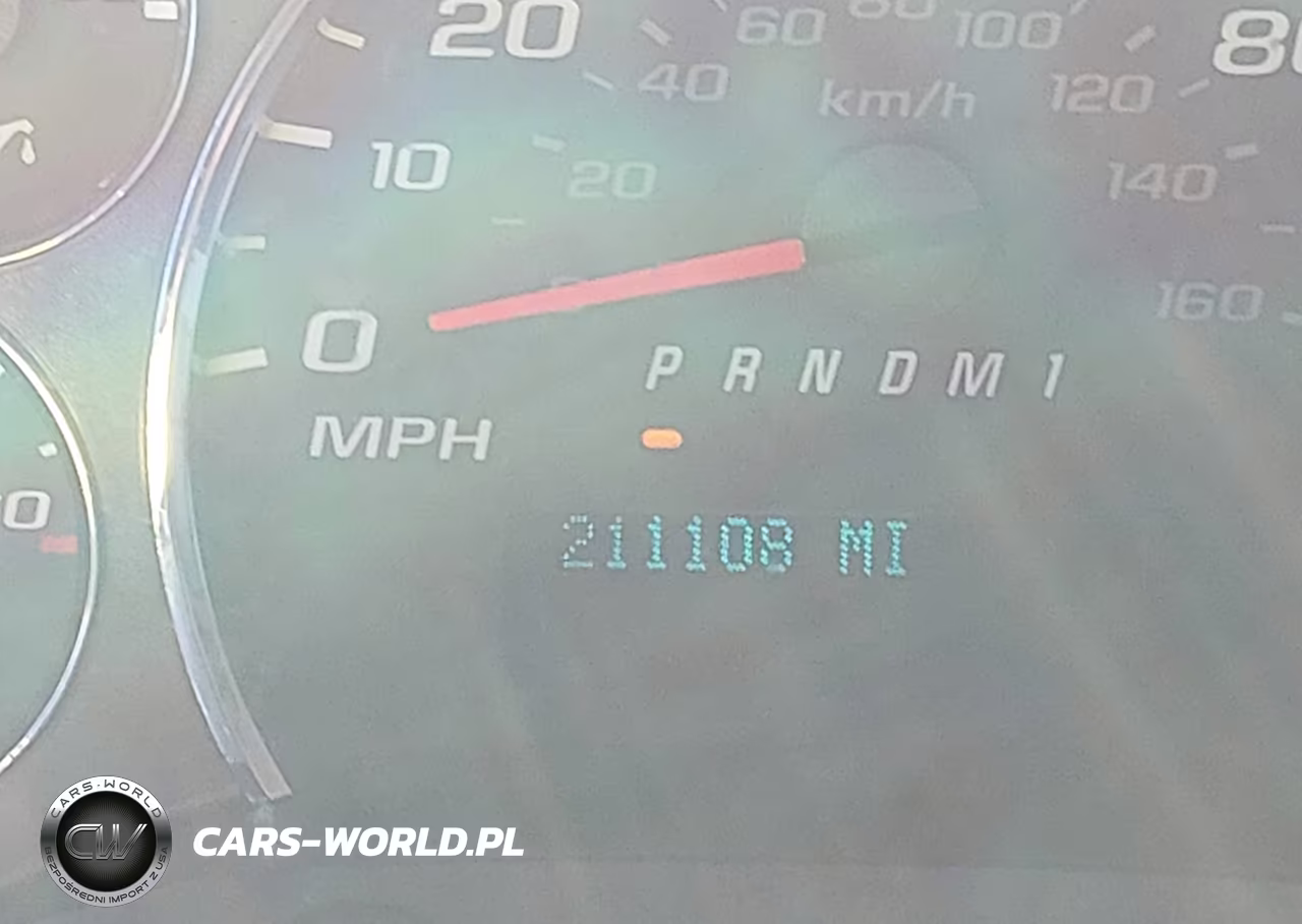 2017 Chevrolet Express G2500 VIN:1GCWGAFF0H1342304 - 16