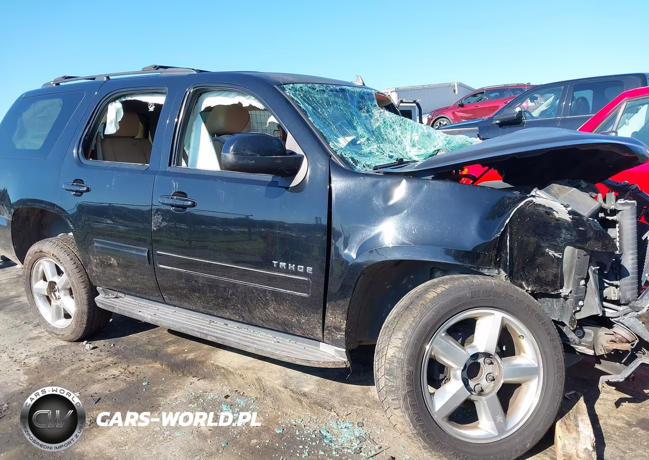 2014 Chevrolet Tahoe Ls VIN:1GNSCAE0XER153199 - 13