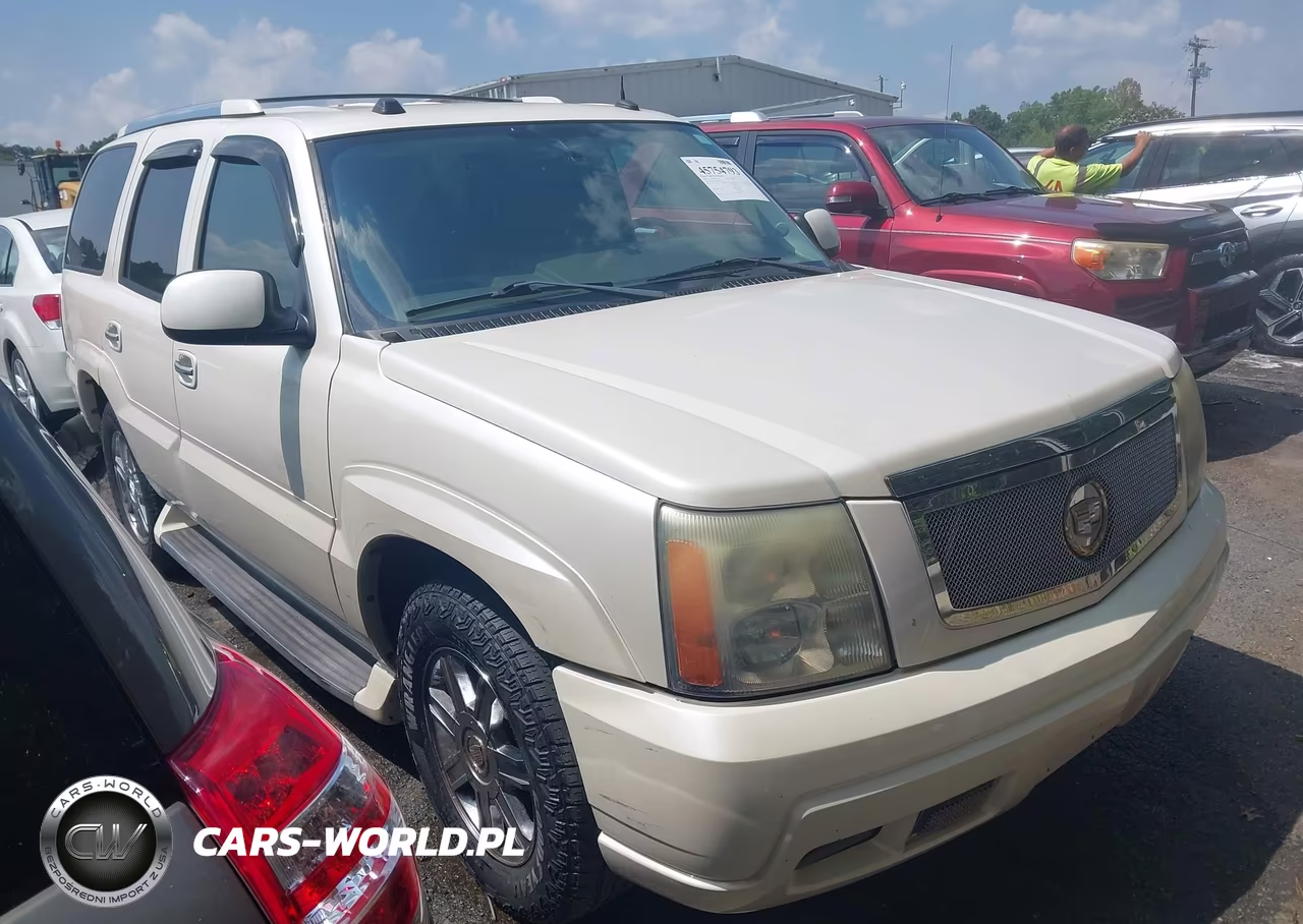 2004 Cadillac Escalade Standard