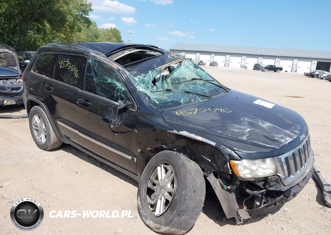 2013 Jeep Grand Cherokee Laredo – zdjęcie 1 z 17