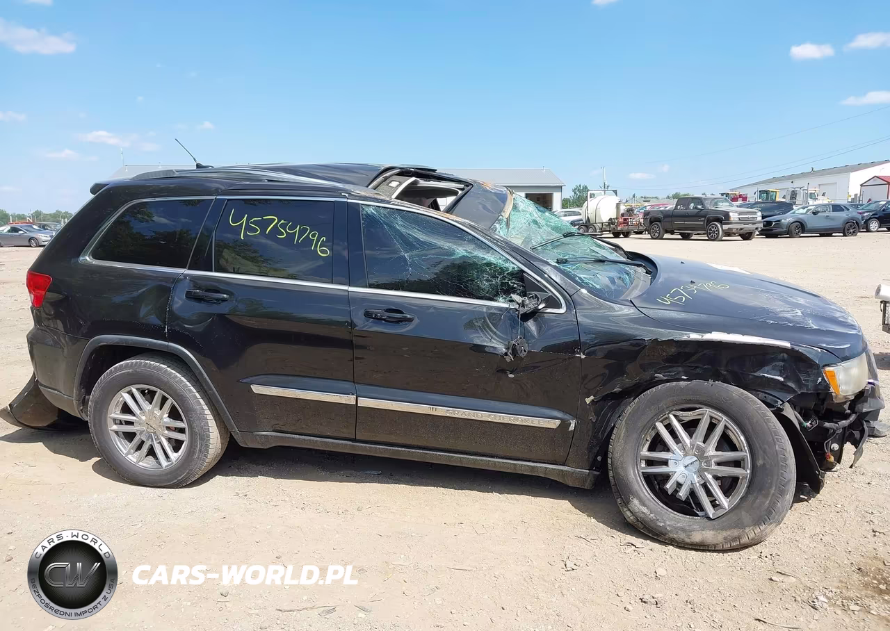 2013 Jeep Grand Cherokee Laredo VIN:1C4RJFAG2DC560738 - 14