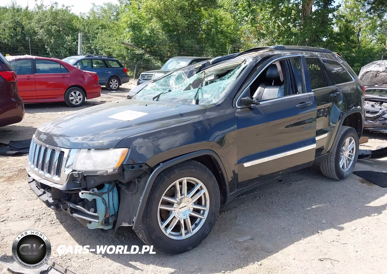 2013 Jeep Grand Cherokee Laredo VIN:1C4RJFAG2DC560738 - 2