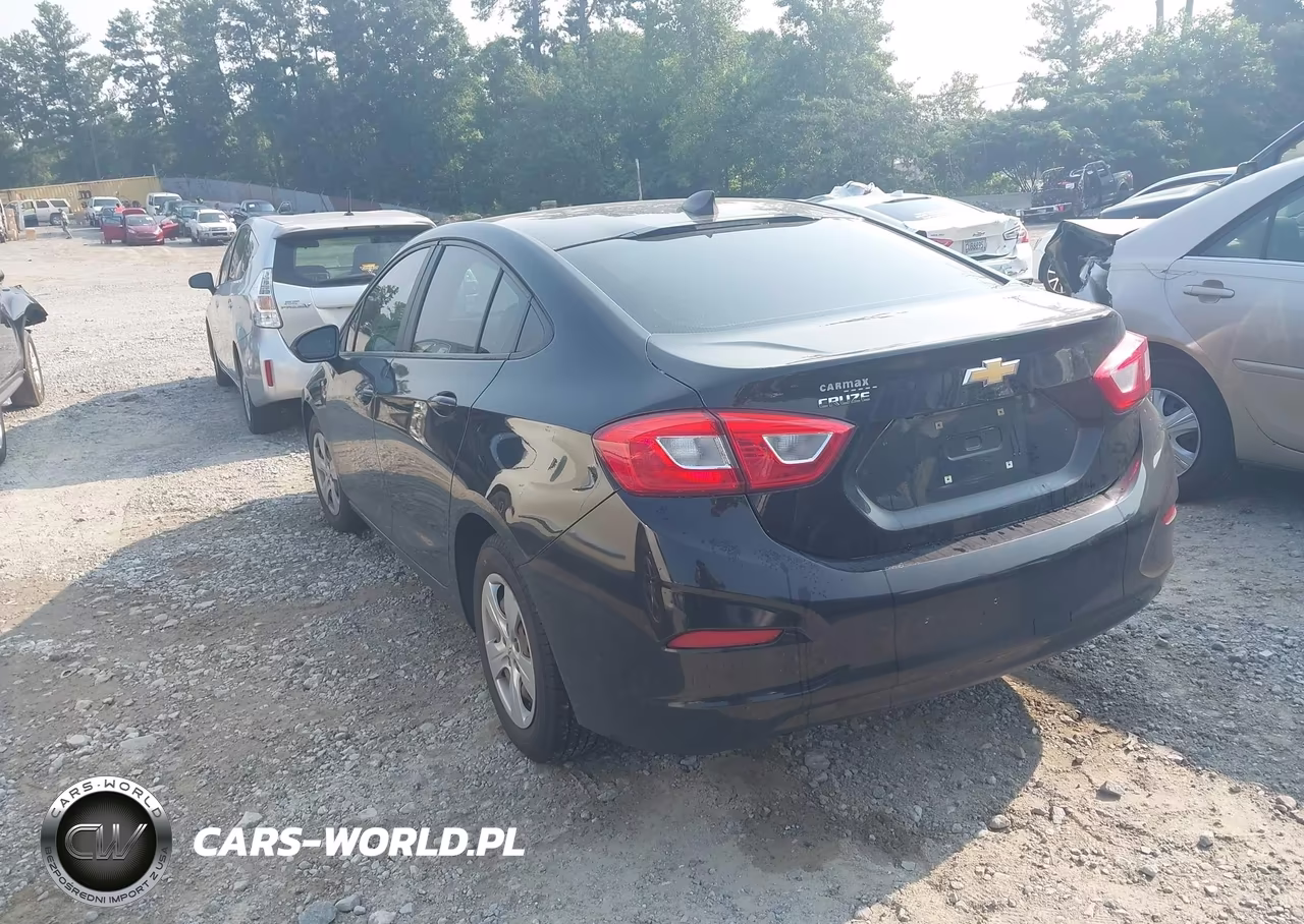 2018 Chevrolet Cruze Ls Auto VIN:1G1BC5SM6J7186660 - 3