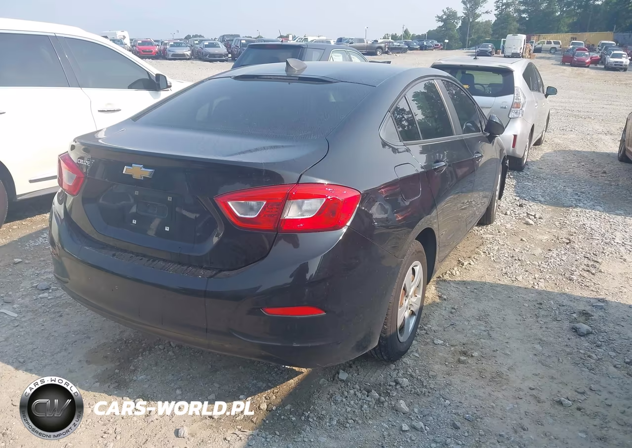 2018 Chevrolet Cruze Ls Auto VIN:1G1BC5SM6J7186660 - 4