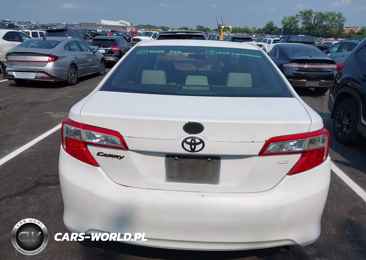 2013 Toyota Camry Le VIN:4T1BF1FK9DU649182 - 16