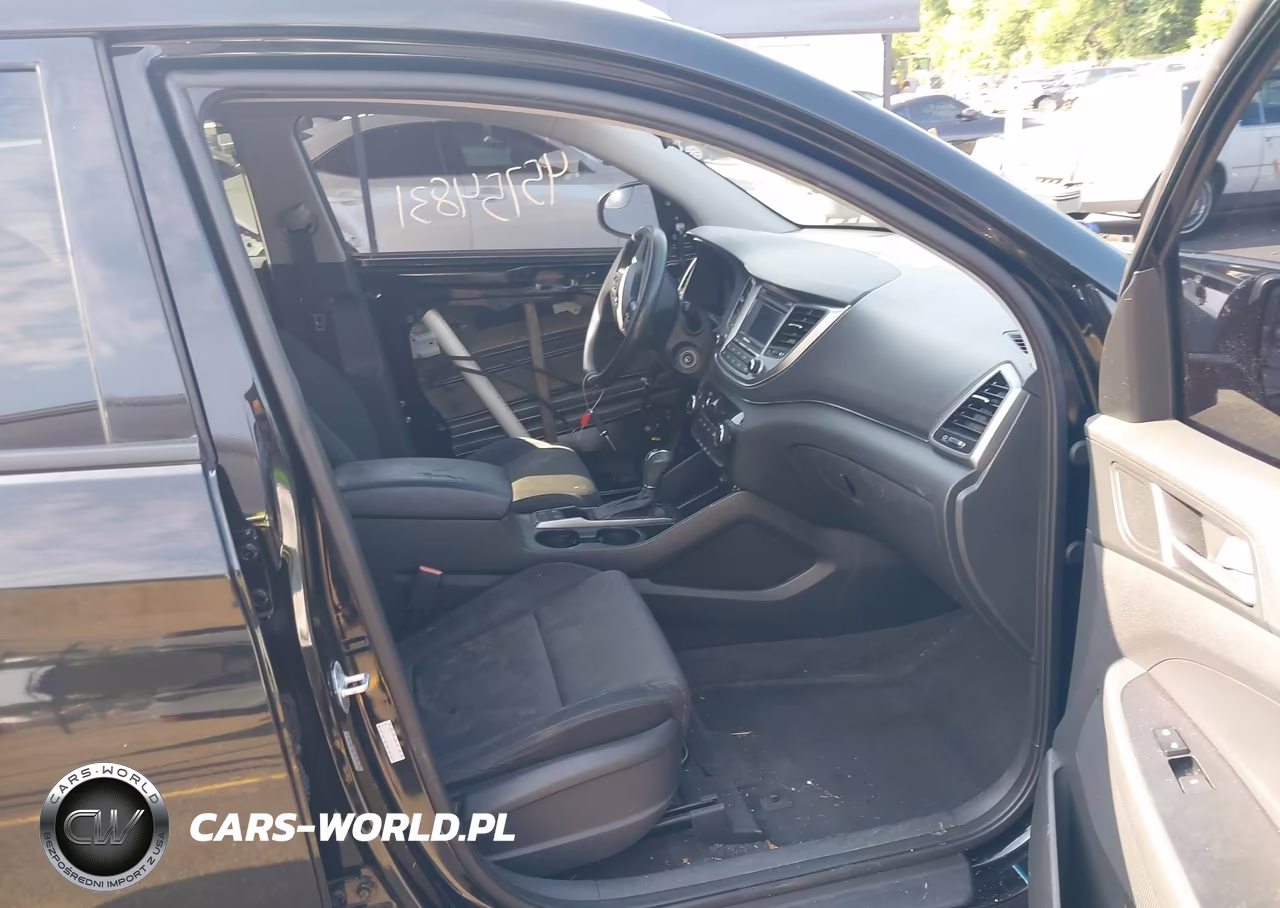 2016 Hyundai Tucson Se VIN:KM8J3CA44GU212316 - 5