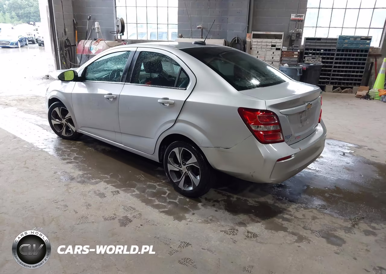 2018 Chevrolet Sonic Premier Auto VIN:1G1JF5SB8J4132800 - 3