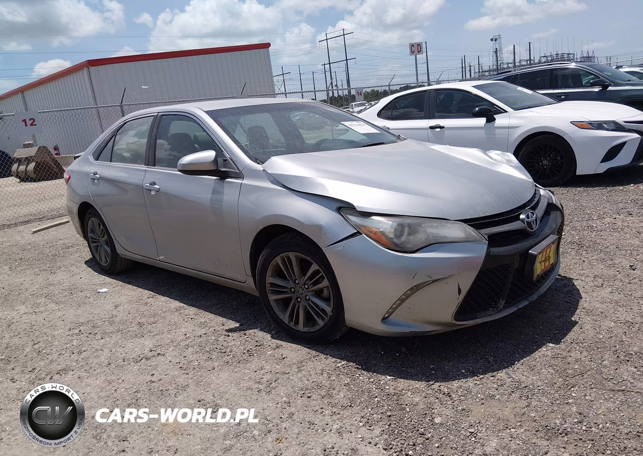 2016 Toyota Camry Se – zdjęcie 1 z 16
