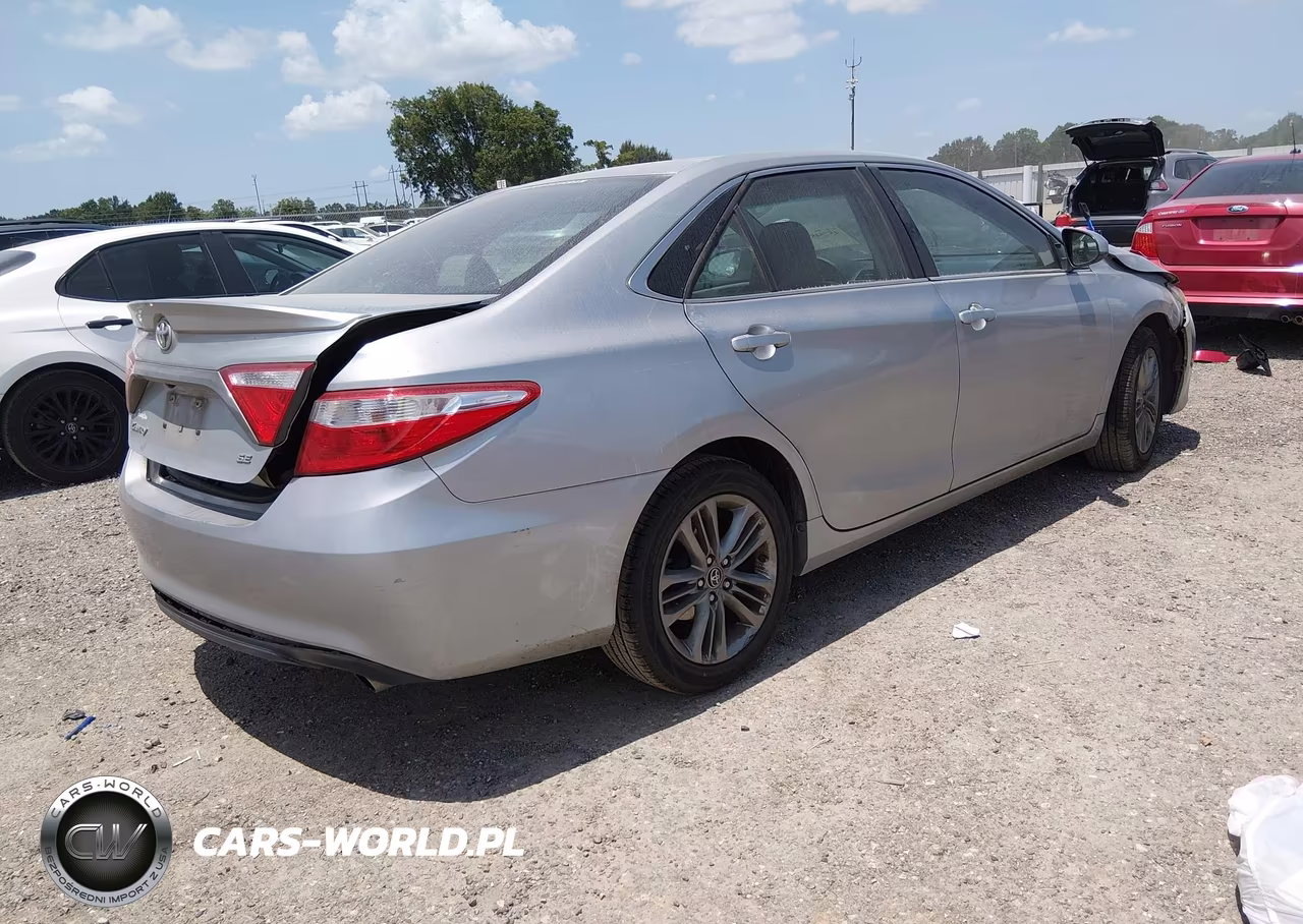 2016 Toyota Camry Se VIN:4T1BF1FK3GU167473 - 4