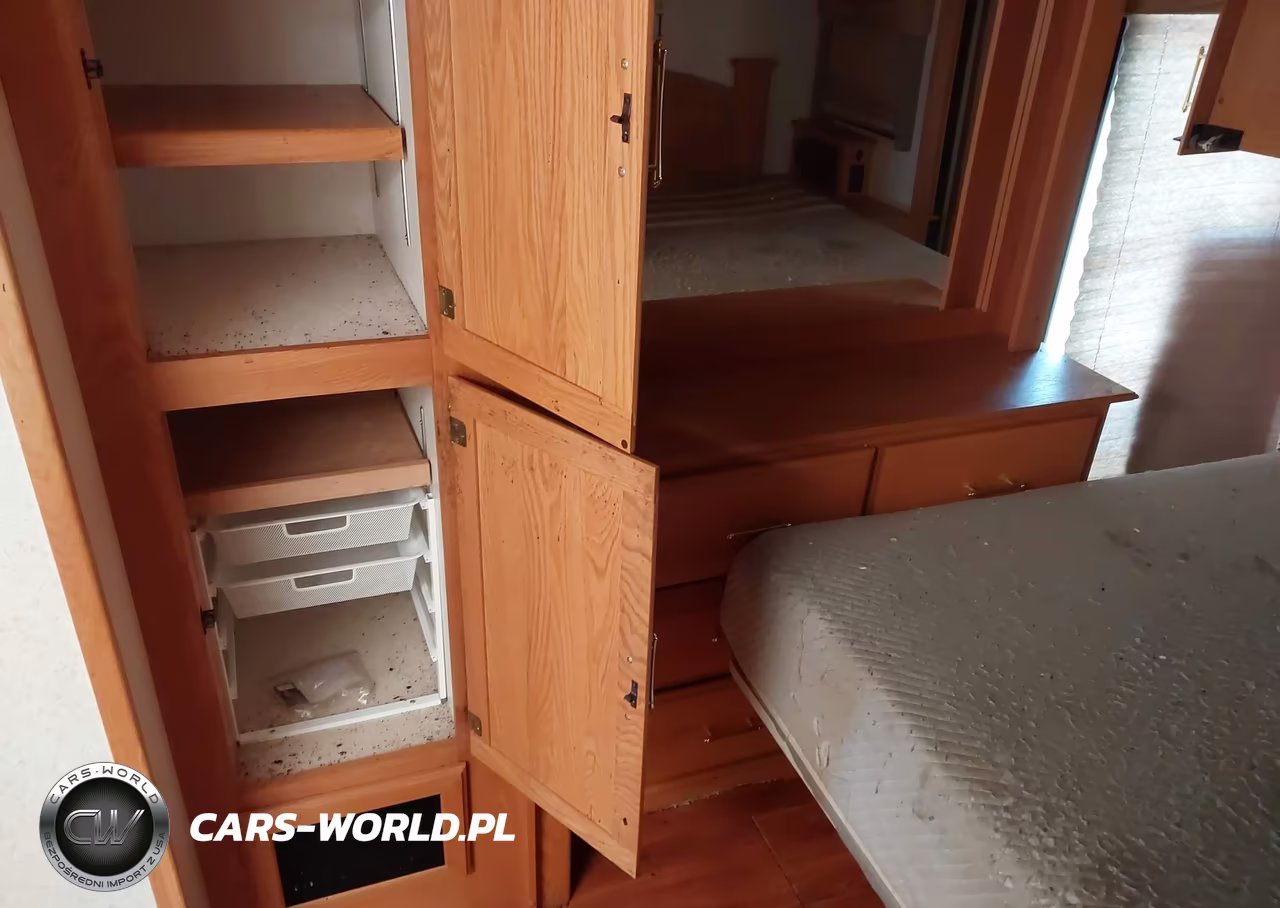 2004 WINNEBAGO VECTRA VIN:4UZAAHBS44CM36123 - 19