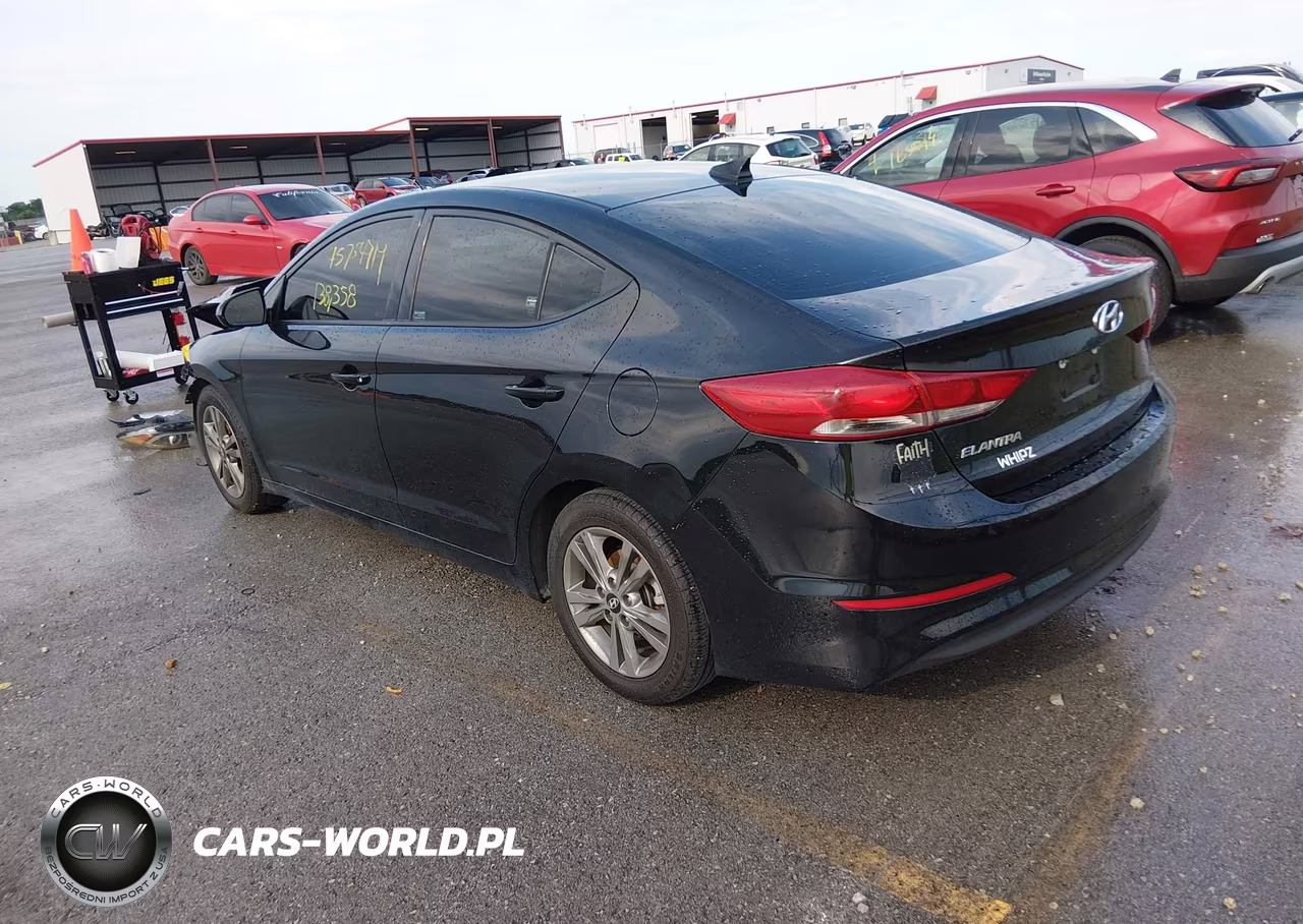 2018 Hyundai Elantra Sel VIN:5NPD84LF4JH214219 - 3