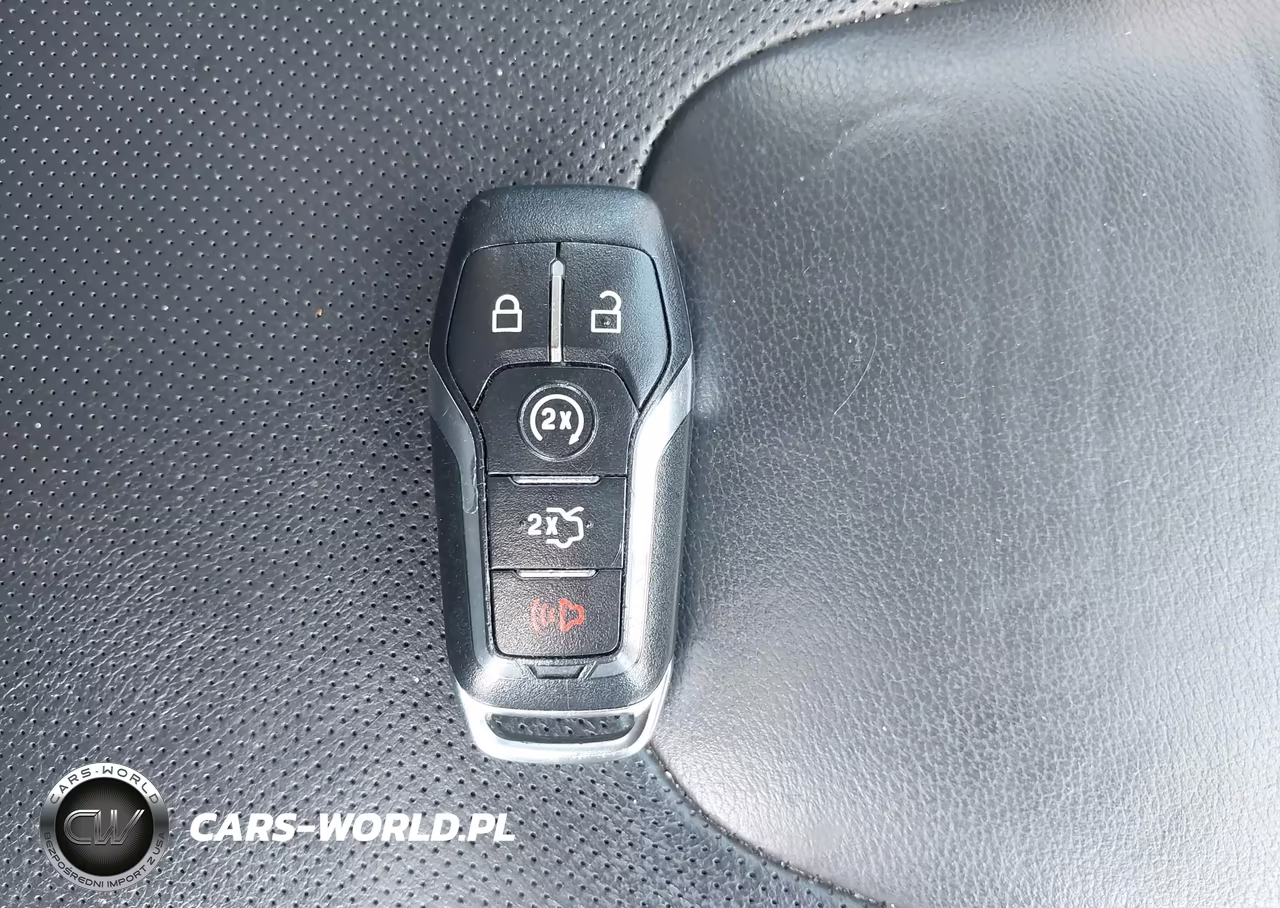 2013 Ford Fusion Titanium VIN:3FA6P0D91DR187369 - 11