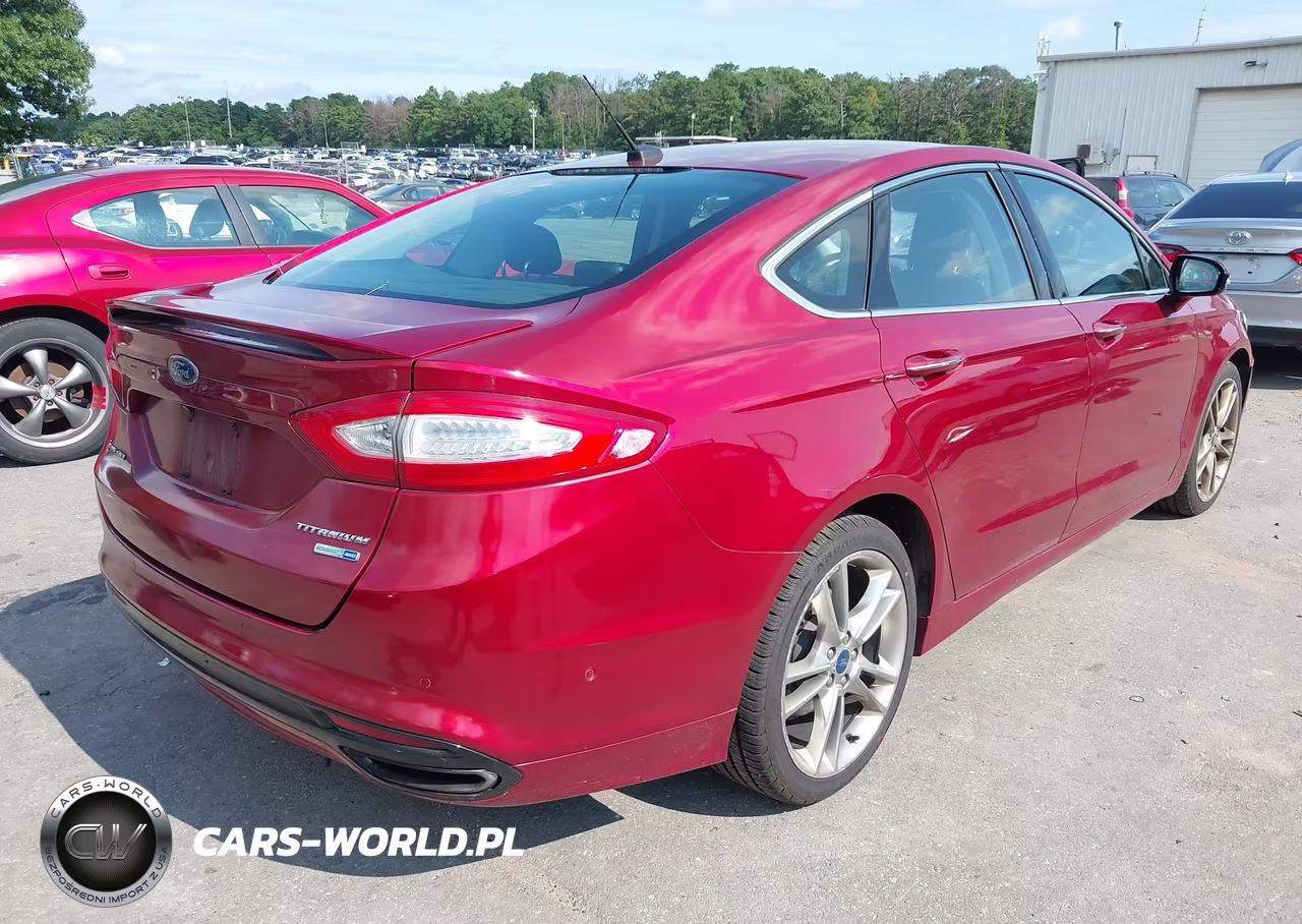 2013 Ford Fusion Titanium VIN:3FA6P0D91DR187369 - 4
