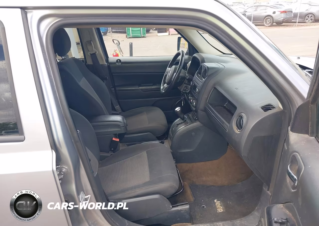 2016 Jeep Patriot Latitude VIN:1C4NJPFA6GD633357 - 5