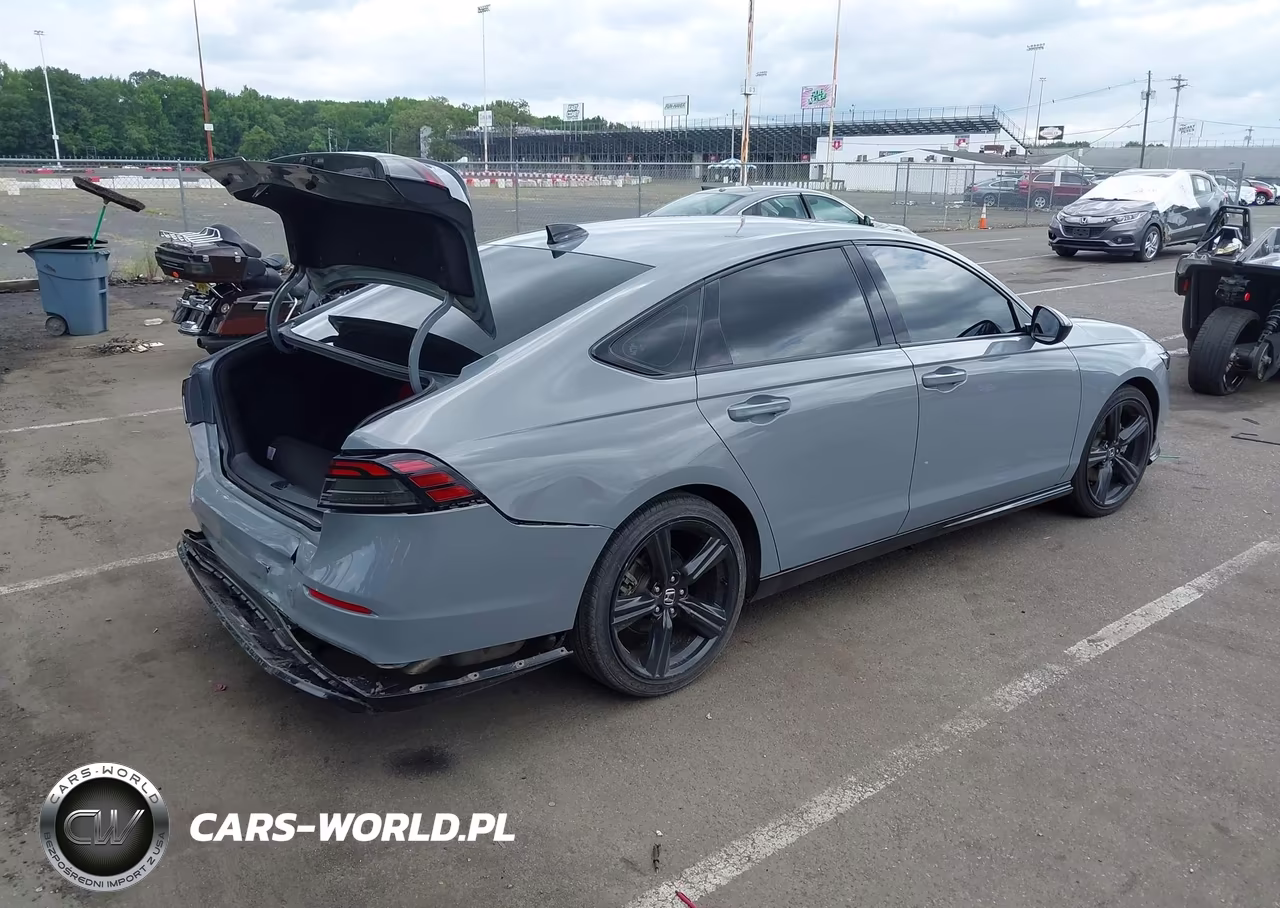 2023 Honda Accord Hybrid Sport-L VIN:1HGCY2F77PA070557 - 4