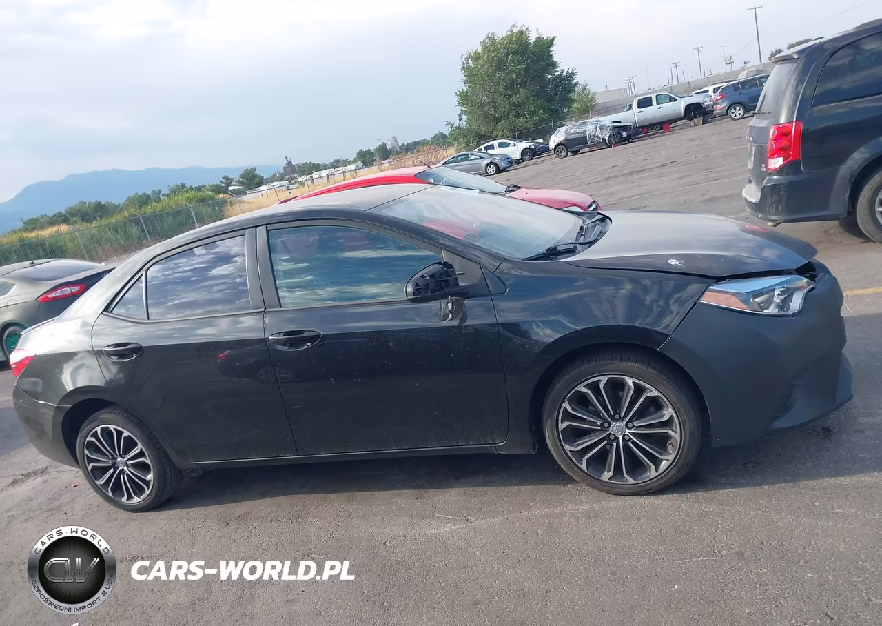 2015 Toyota Corolla S Plus VIN:5YFBURHE7FP361323 - 13