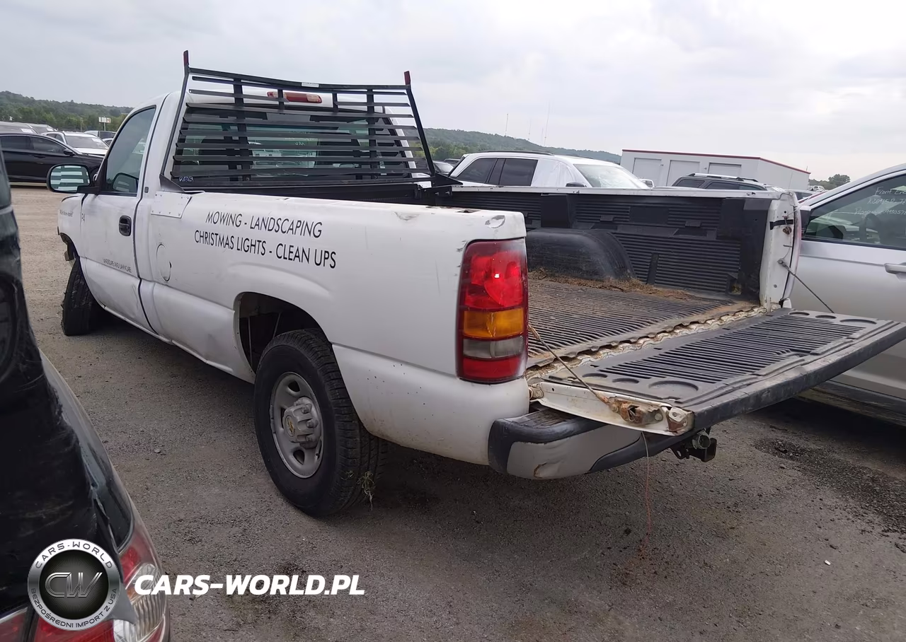2000 Chevrolet Silverado 2500 VIN:1GCFC24T7YZ263126 - 3