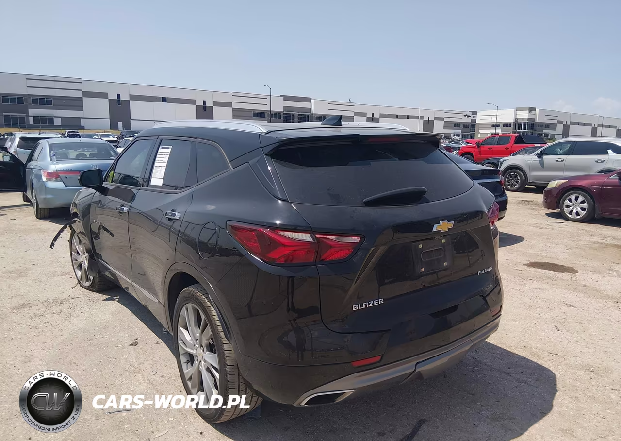 2019 Chevrolet Blazer Premier VIN:3GNKBFRS4KS622839 - 3