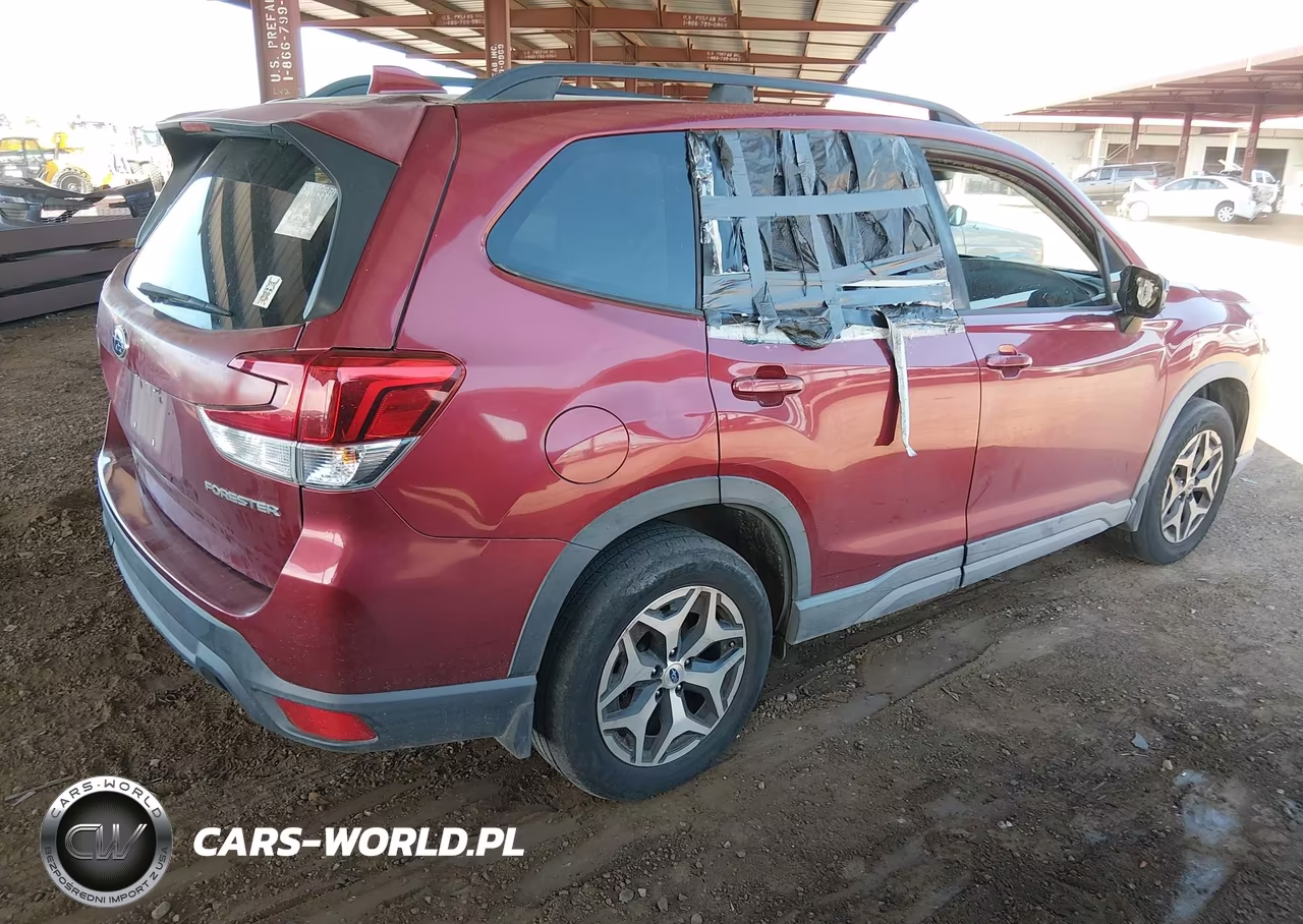 2019 Subaru Forester Premium VIN:JF2SKAEC9KH494876 - 4