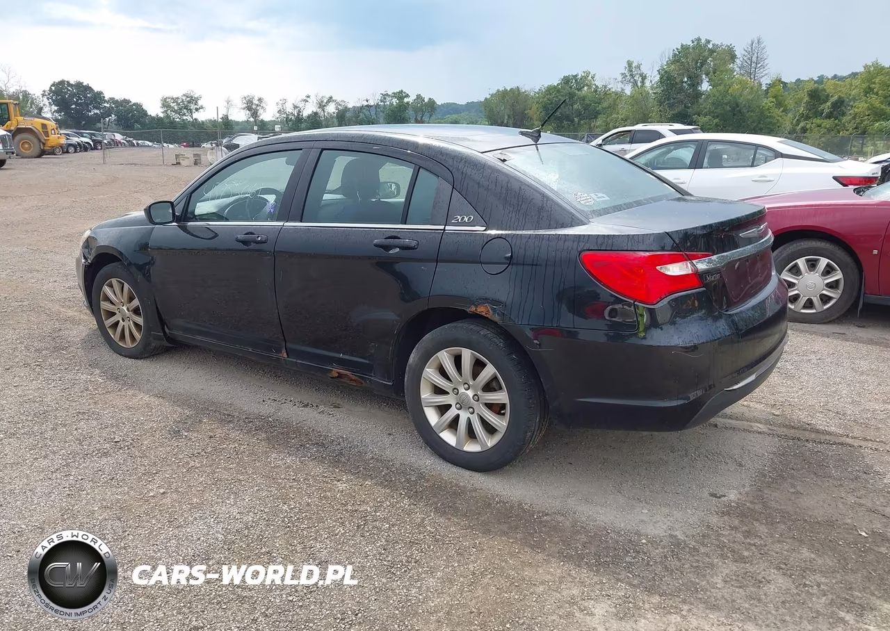 2013 Chrysler 200 Touring VIN:1C3CCBBB4DN601522 - 3