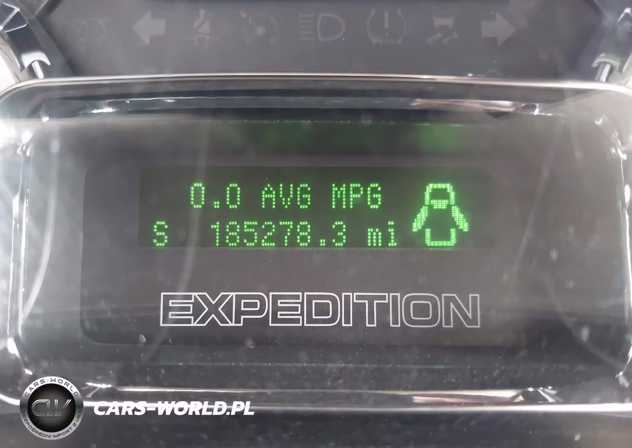 2011 Ford Expedition Xlt VIN:1FMJU1J55BEF04408 - 16