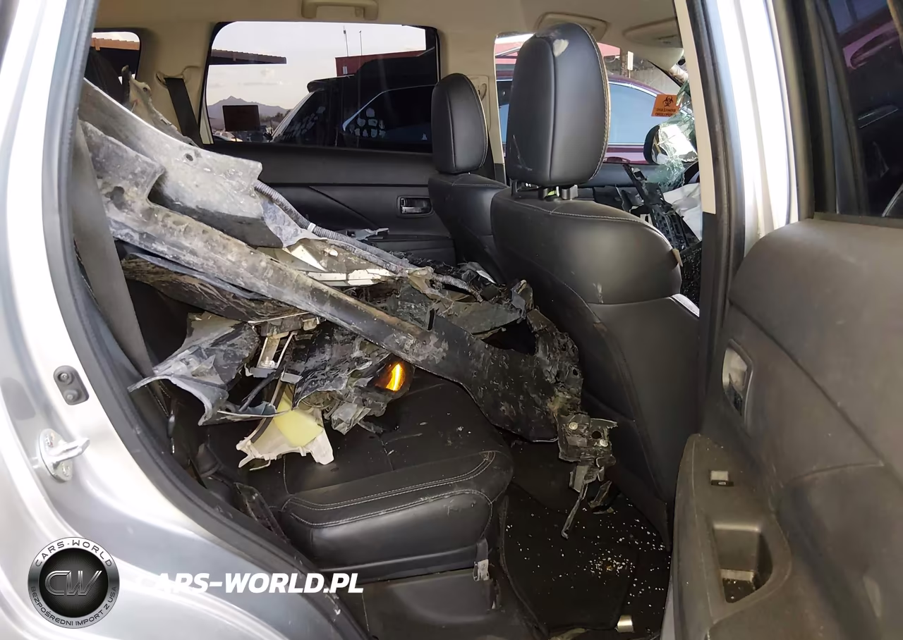 2019 Mitsubishi Outlander Sel VIN:JA4AD3A34KJ001095 - 8