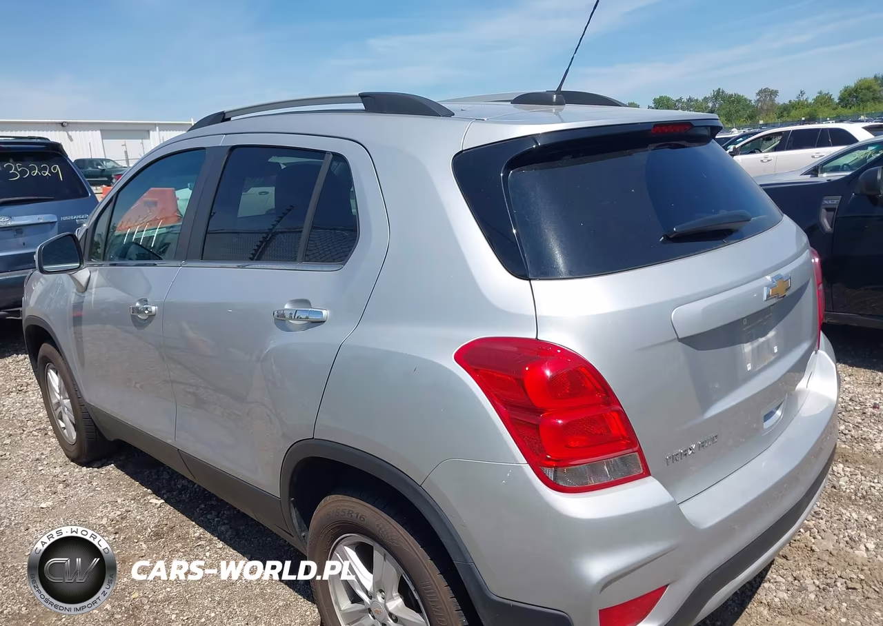 2020 Chevrolet Trax Awd Lt VIN:KL7CJPSB2LB006728 - 3