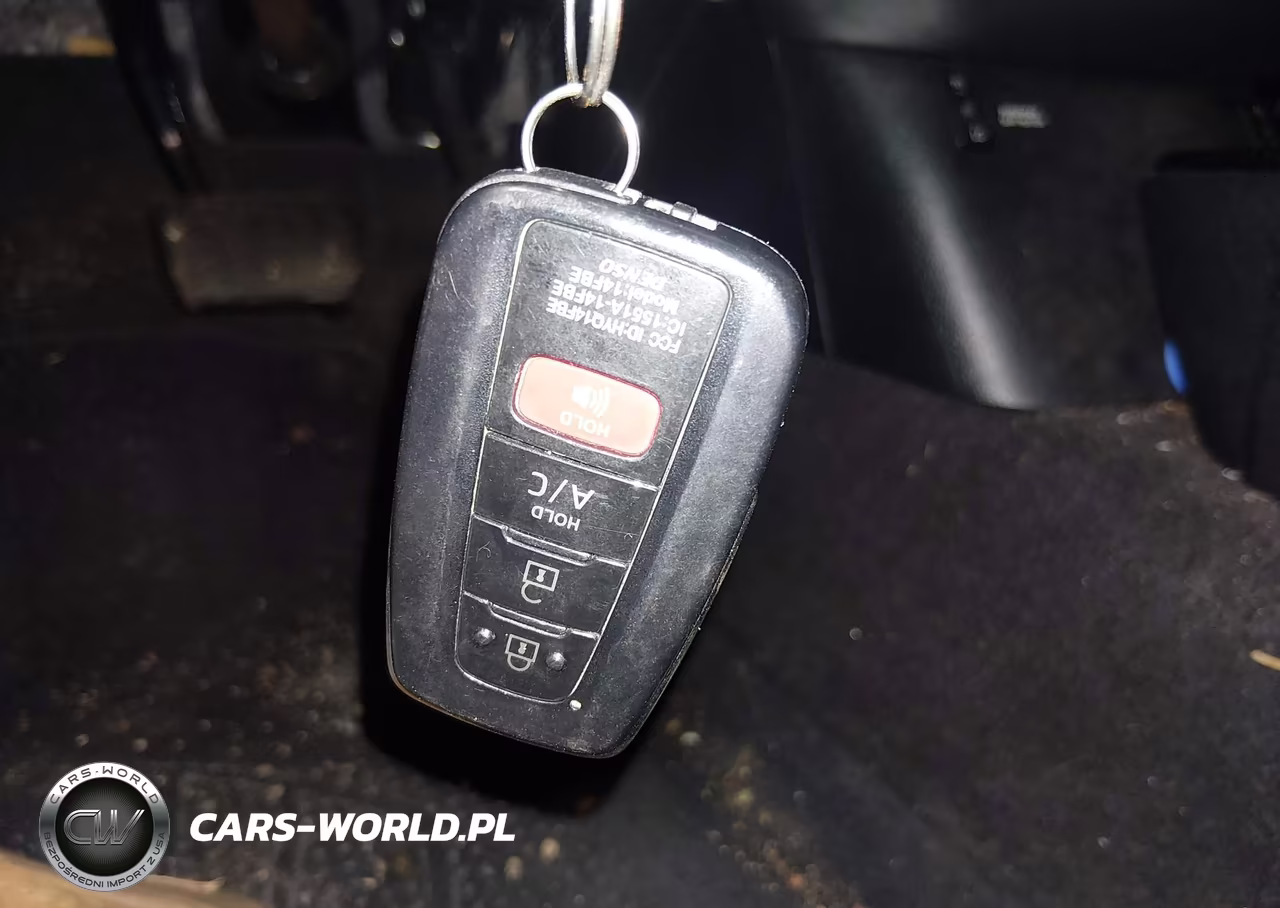 2018 Toyota Prius Prime Premium VIN:JTDKARFP5J3077333 - 11