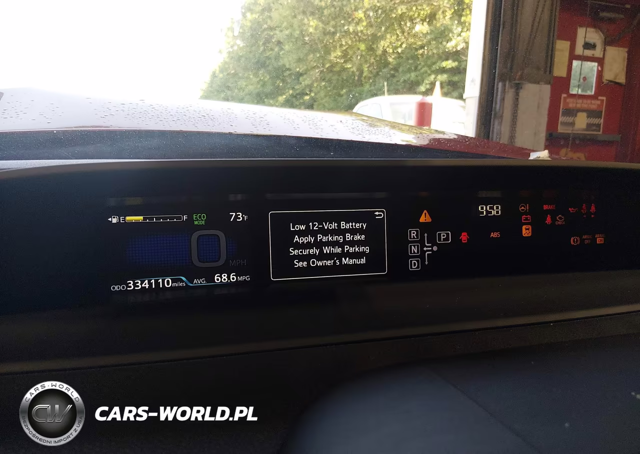 2018 Toyota Prius Prime Premium VIN:JTDKARFP5J3077333 - 7