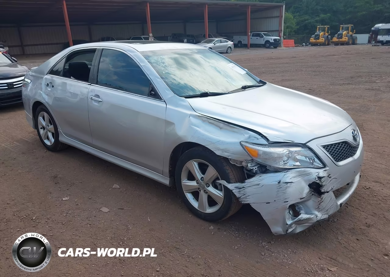 2011 Toyota Camry Se – zdjęcie 1 z 11