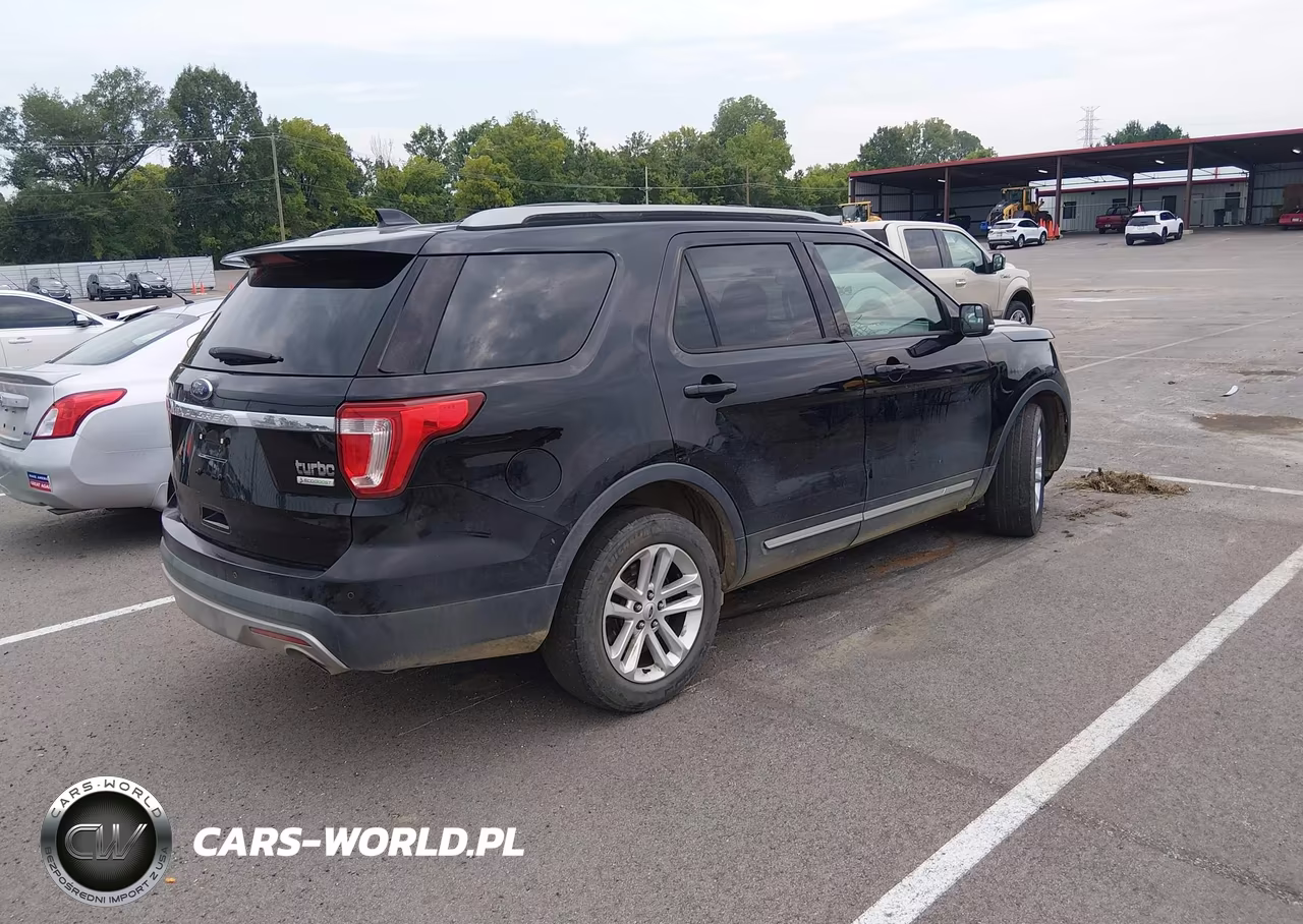 2016 Ford Explorer Xlt VIN:1FM5K7DHXGGC64610 - 4