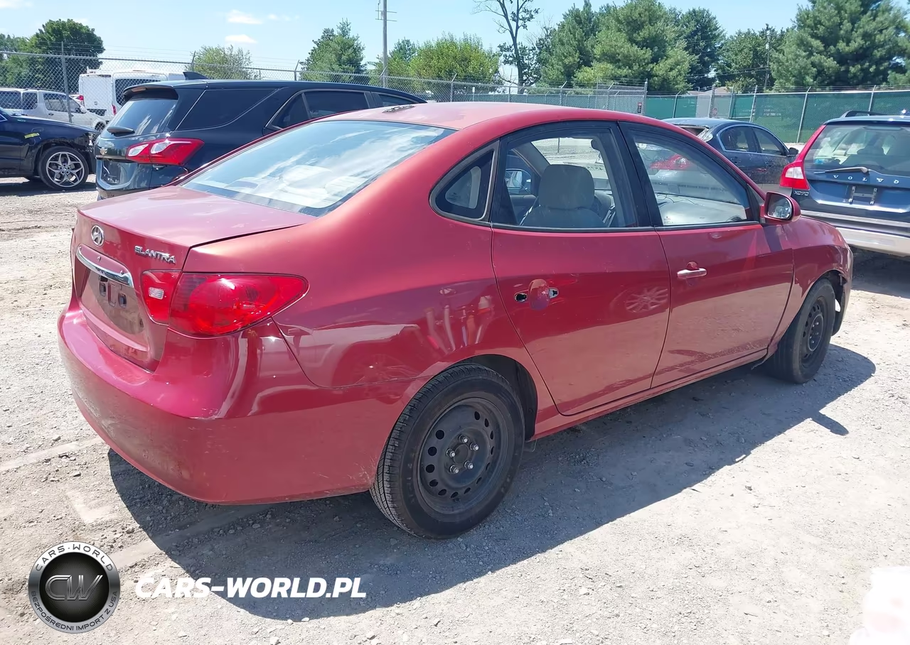 2010 Hyundai Elantra Gls VIN:KMHDU4AD1AU941879 - 4