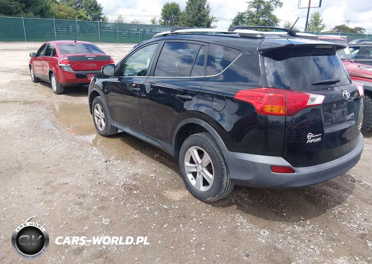 2013 Toyota Rav4 Xle VIN:2T3RFREVXDW019879 - 3