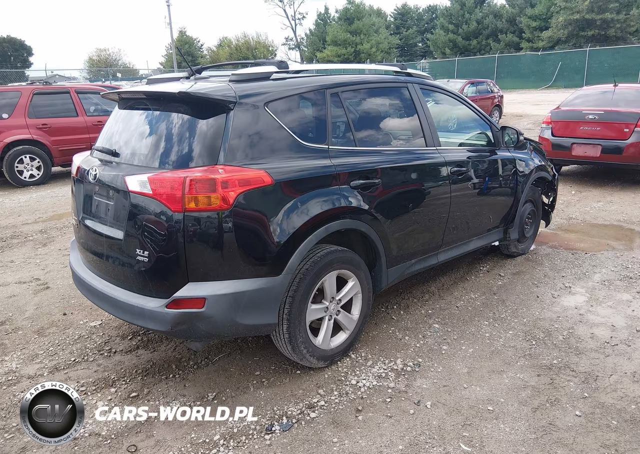 2013 Toyota Rav4 Xle VIN:2T3RFREVXDW019879 - 4