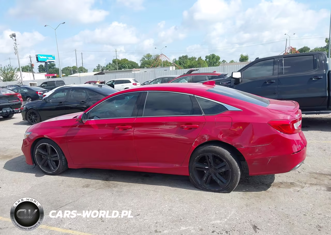 2018 Honda Accord Sport VIN:1HGCV1F34JA054582 - 14