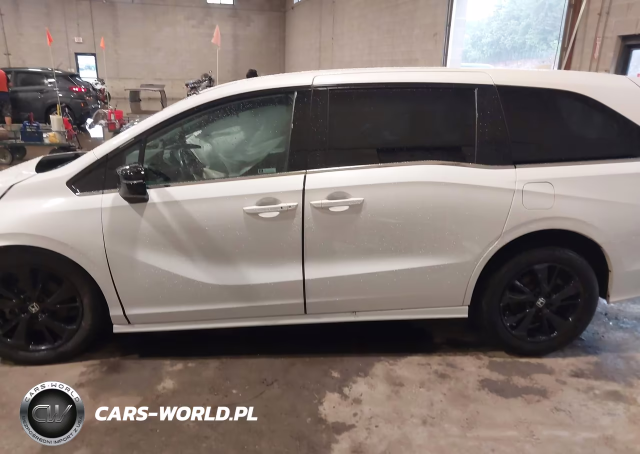 2023 Honda Odyssey Sport VIN:5FNRL6H71PB033989 - 14