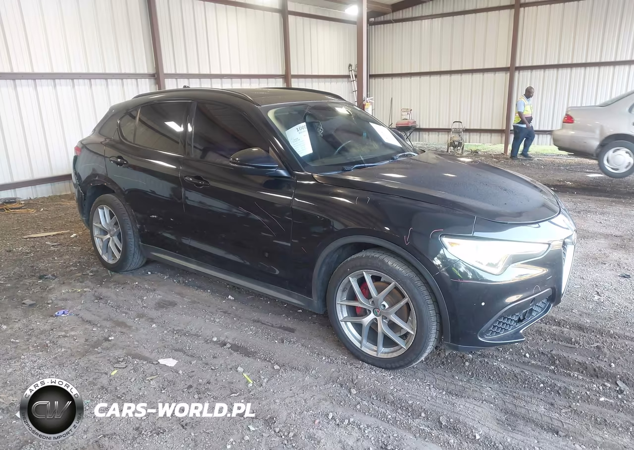 2018 Alfa Romeo Stelvio Ti Sport Awd